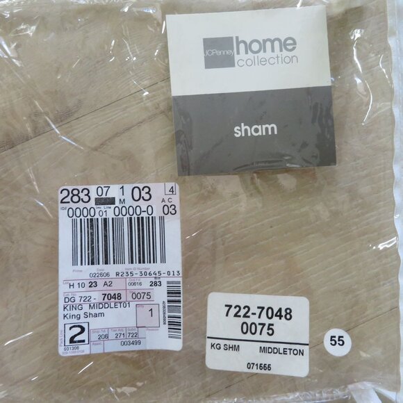 New Vintage 2006 JCPenney Middleton King Pillow Shams Pair of 2 Quilted Red USA - Picture 12 of 14